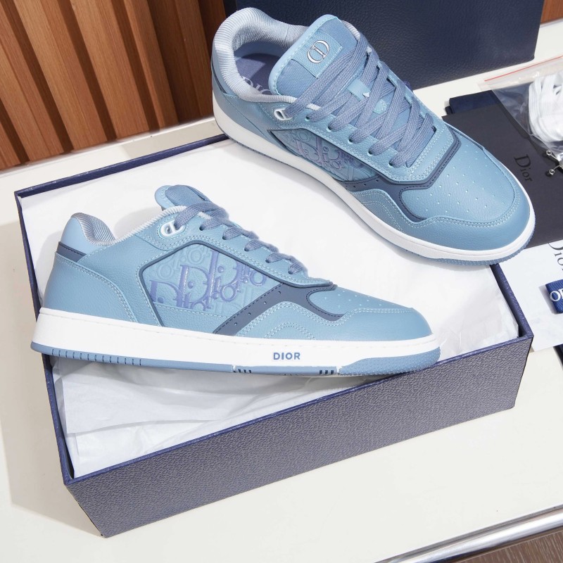 DIOR B27 Uptown Low-Top Sneaker 3SN272AFD H50B in light blue grained calfskin with Dior Gravity leather, single side view